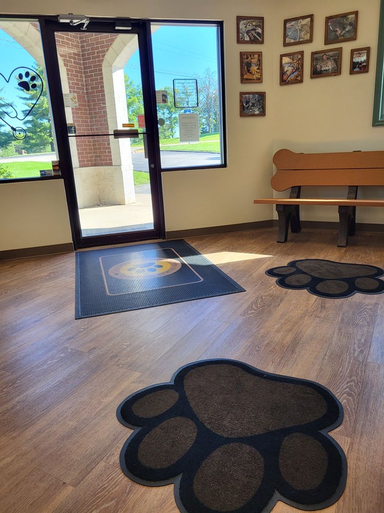 Bridgeton Animal Hospital Inside View